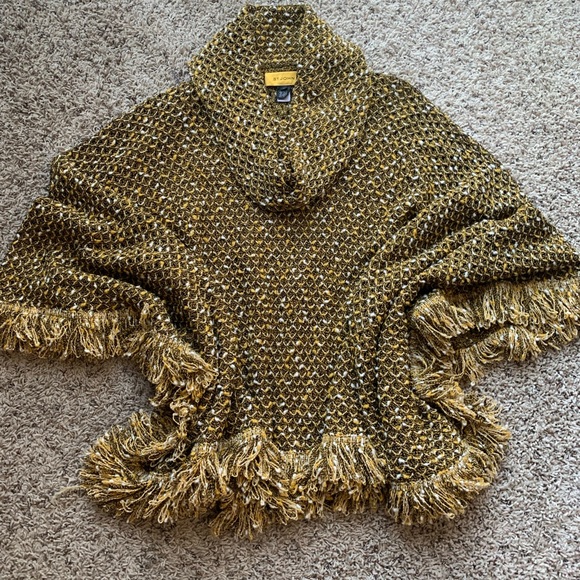 ST.JOHN Turtleneck Sweeter Shawl Cape Fringed Sleeves and Hem Wool Blend Mustard - Picture 3 of 14